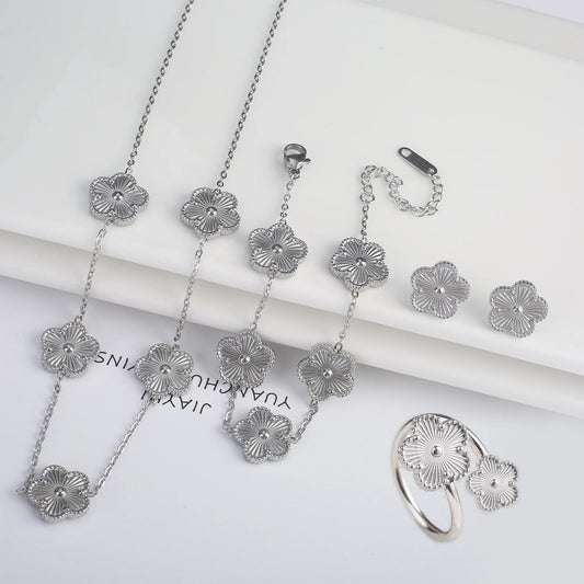4Pcs Bracelet Necklace Earrings Ring Stainless Steel Five Leaf Flower Jewelry Set Classic for Woman New Fashion Jewelry Clover