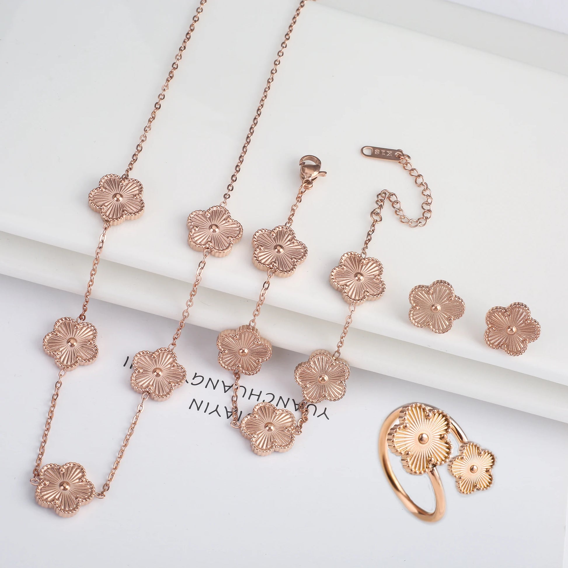 4Pcs Bracelet Necklace Earrings Ring Stainless Steel Five Leaf Flower Jewelry Set Classic for Woman New Fashion Jewelry Clover