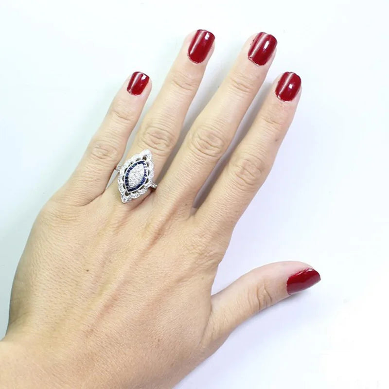 Classic Silver Hollow-Out Flower Mosaic CZ Zircon Women's Ring - Elegant Wedding Band Jewelry Gift